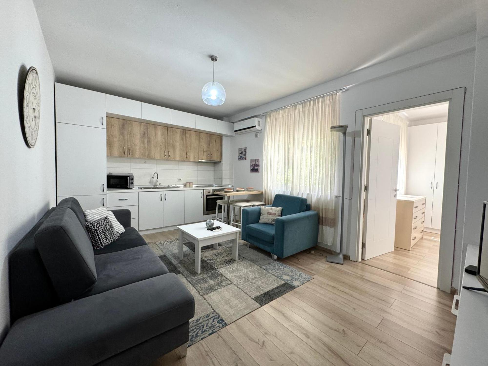 Apartment In The New Bazaar Of Tirana - Hana Blu Kültér fotó