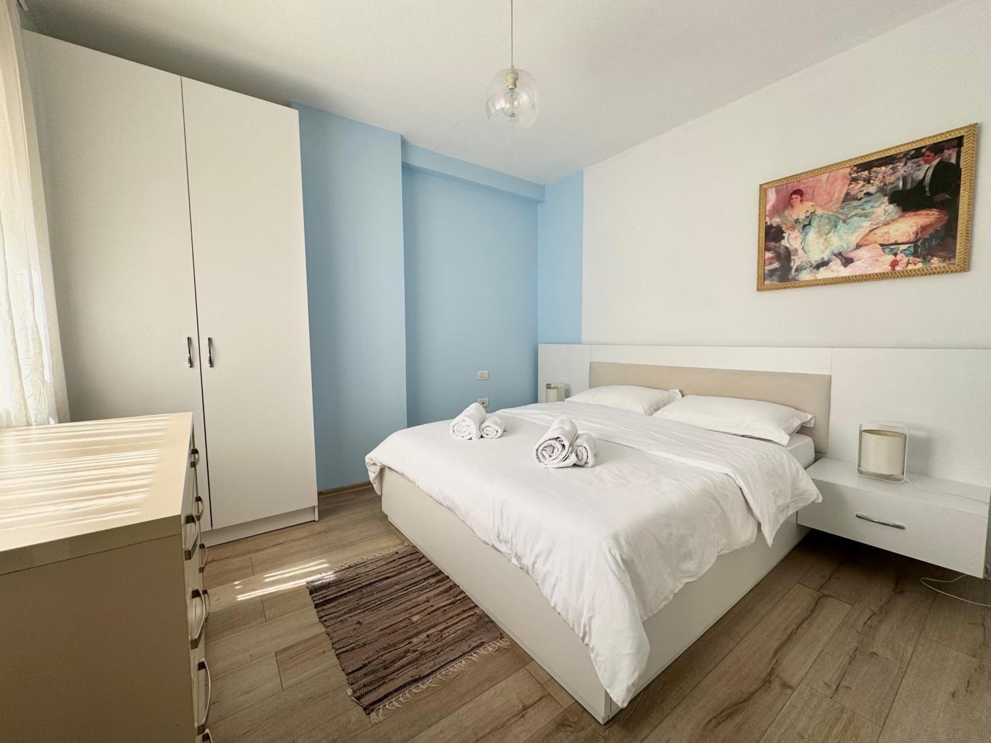 Apartment In The New Bazaar Of Tirana - Hana Blu Kültér fotó
