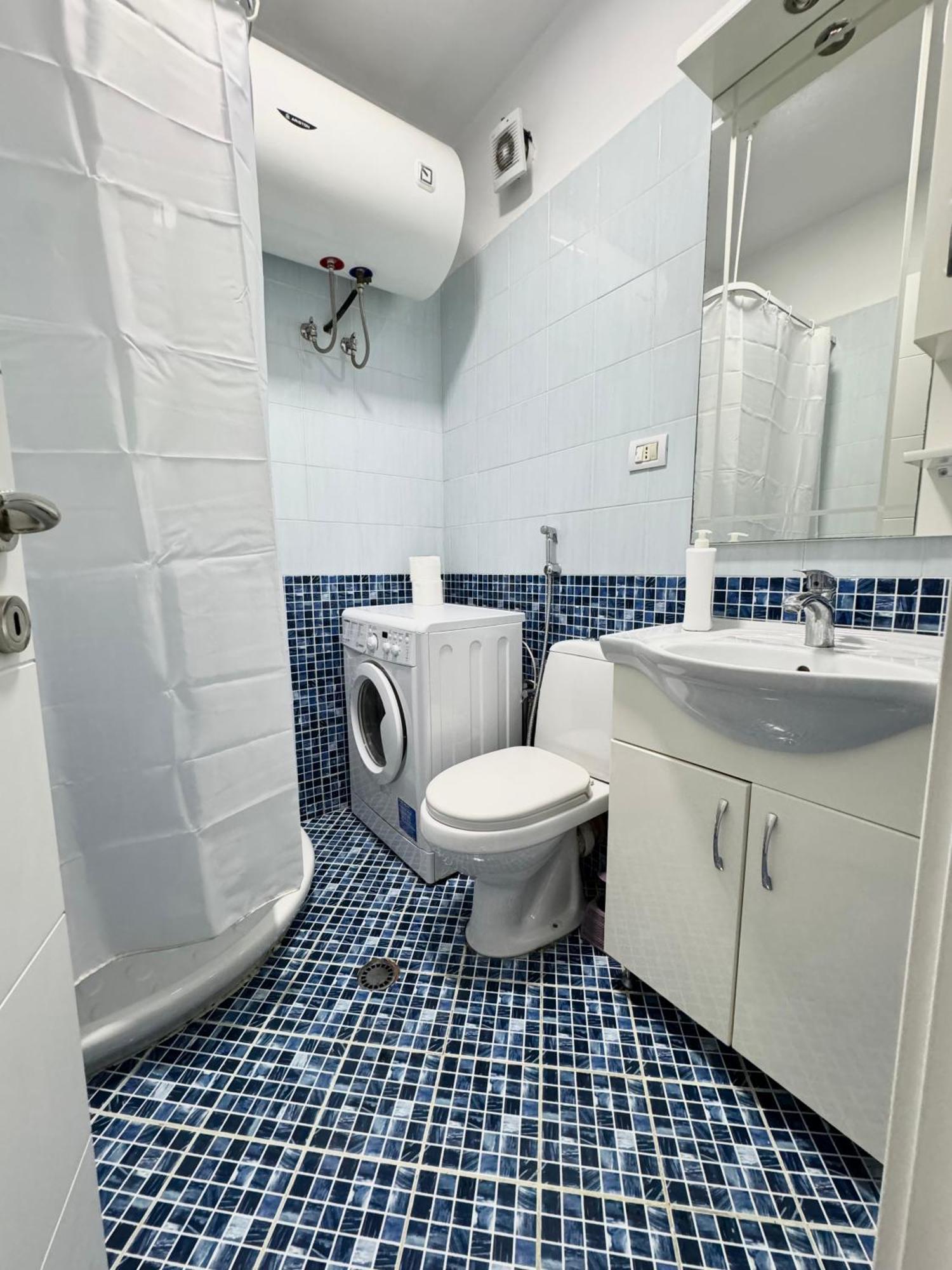 Apartment In The New Bazaar Of Tirana - Hana Blu Kültér fotó